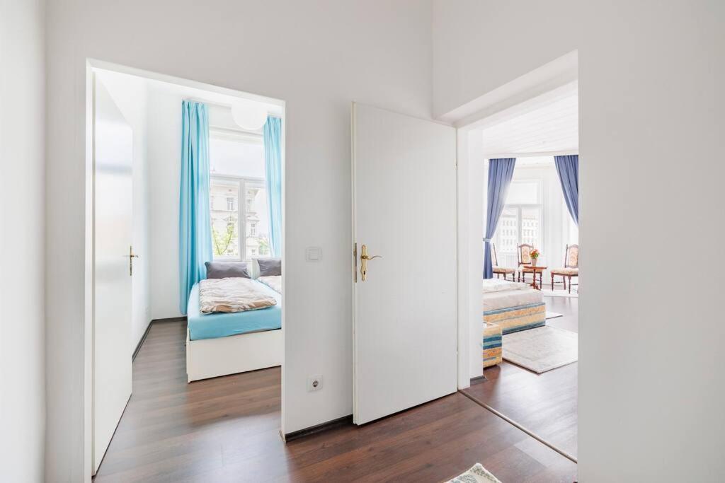 Charming Spacious Apartment Wiedeń Zewnętrze zdjęcie