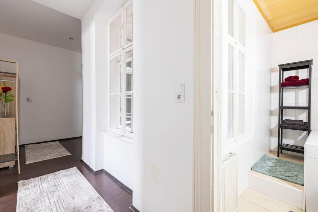 Charming Spacious Apartment Wiedeń Zewnętrze zdjęcie
