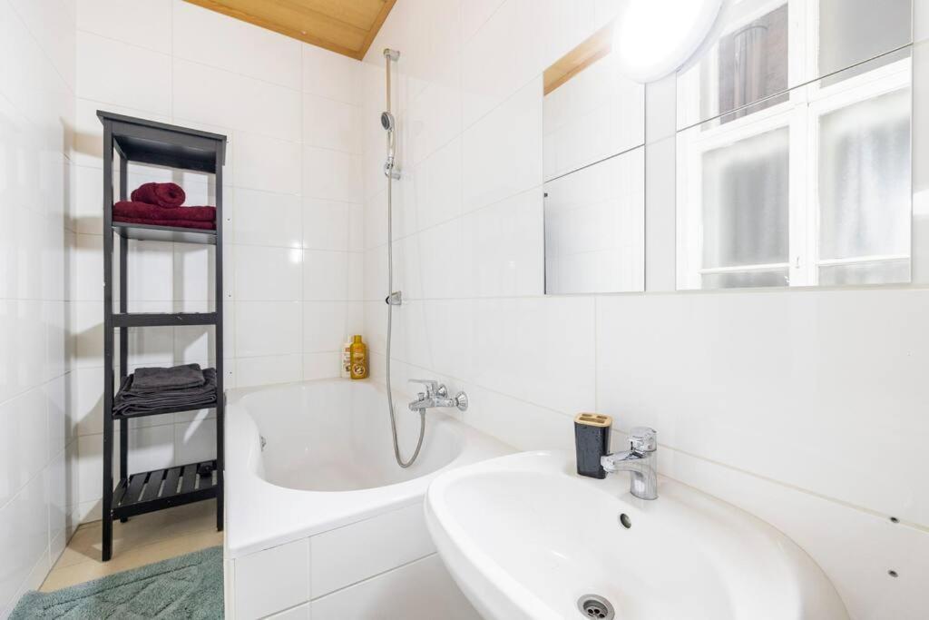 Charming Spacious Apartment Wiedeń Zewnętrze zdjęcie